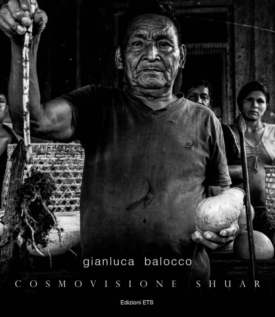 Copertina &middot; Cosmovisione Shuar